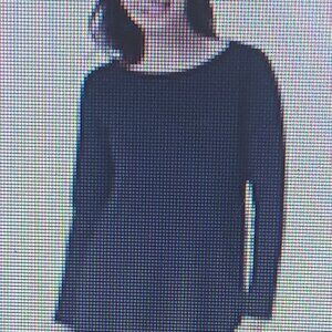 JOAN RIVERS KNIT LONG SLEEVE SWING TO